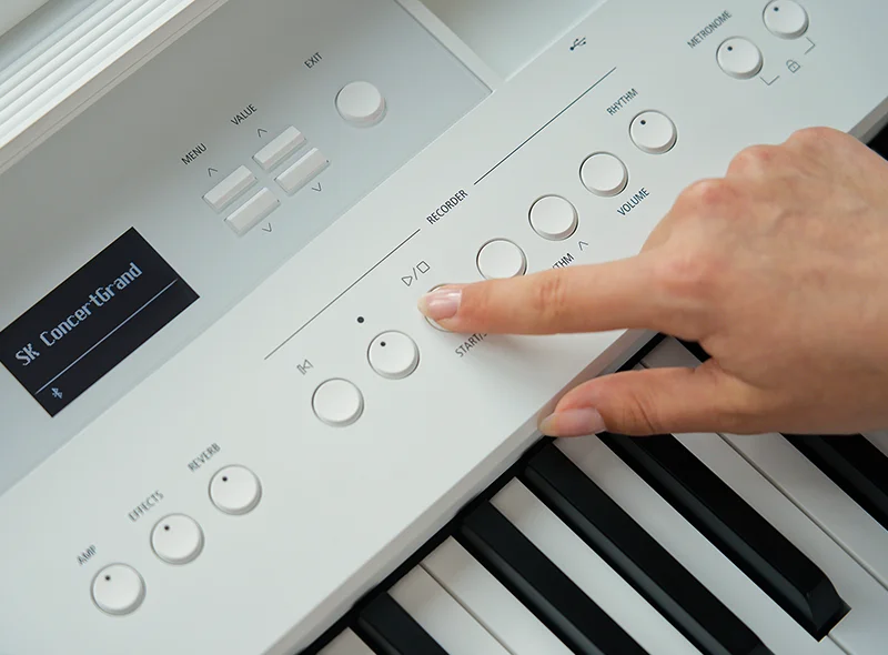 Built-in song recorder and metronome