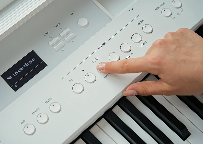 Built-in song recorder and metronome