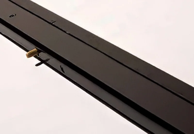 Steel-reinforced, anti-warp keyslip