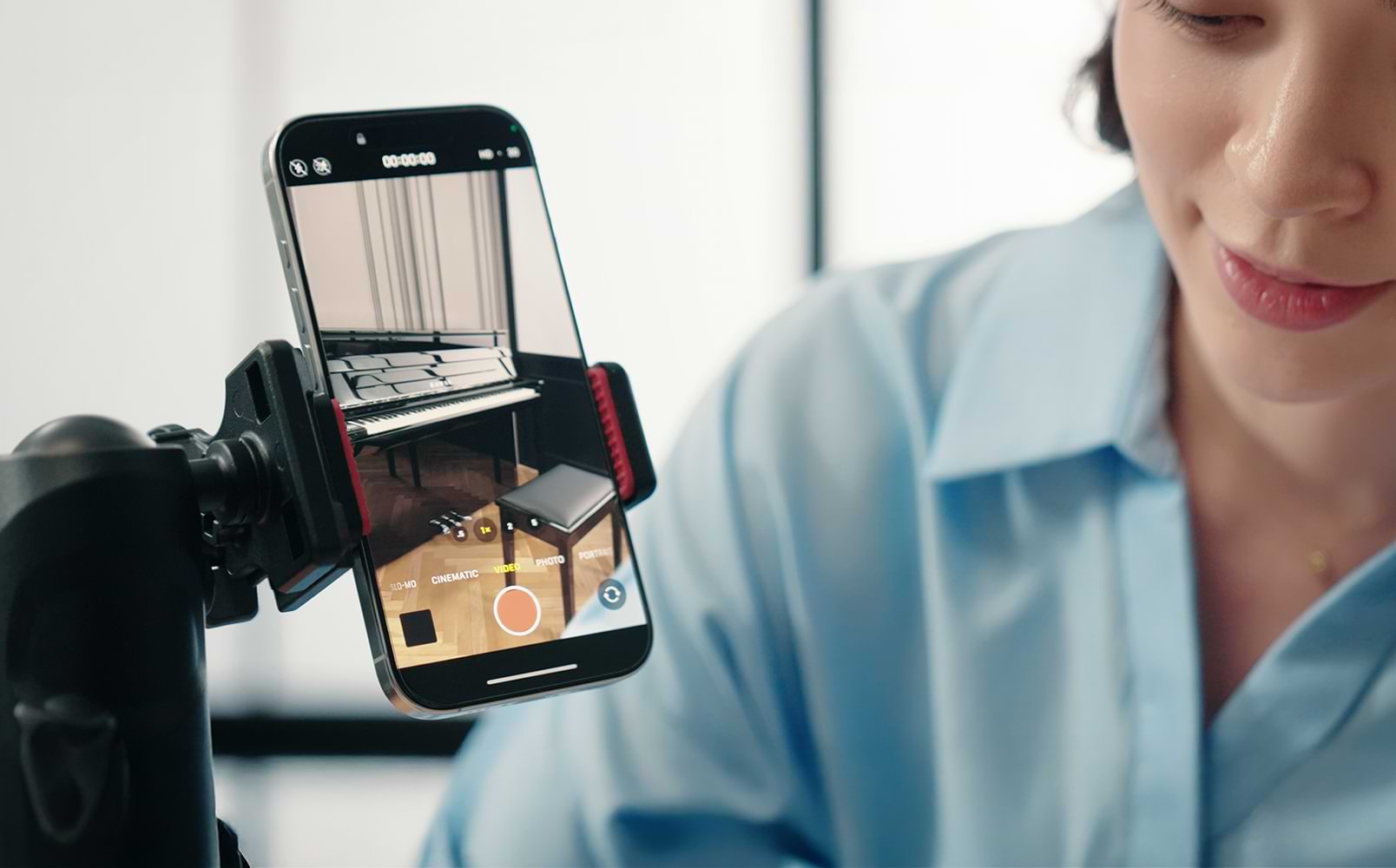 Convenience connectivity with smart devices via USB-C